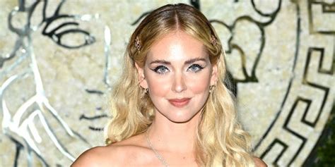 Scarpe Autunno 2021: le Versace di Chiara Ferragni sono 